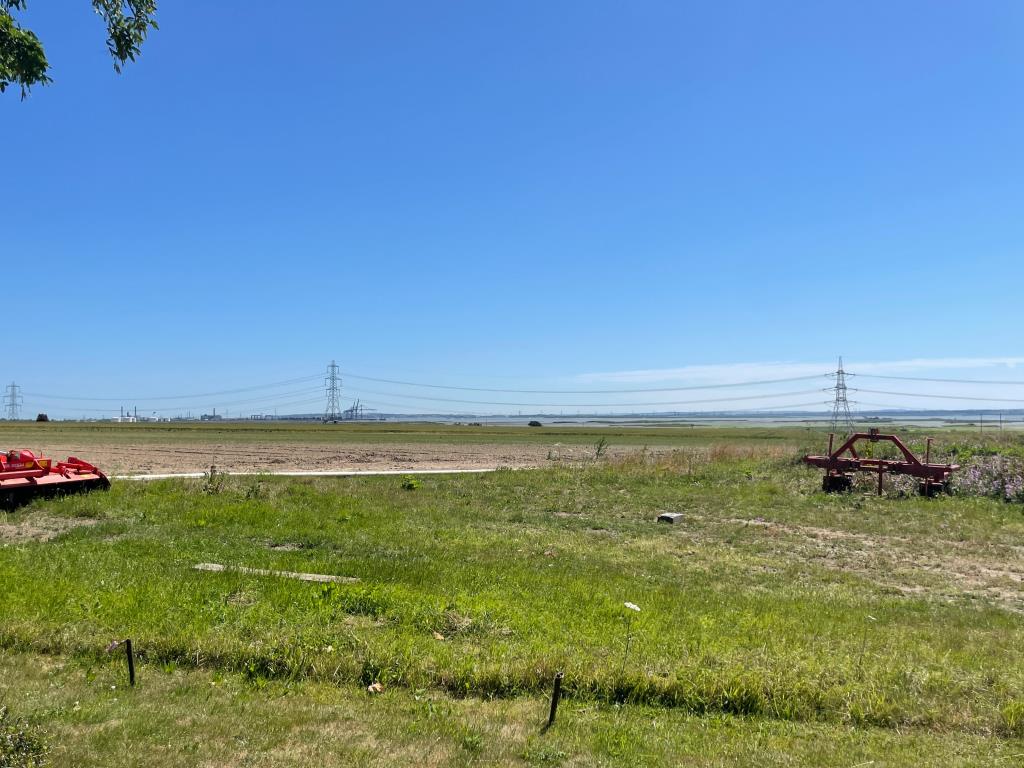 Lot: 1 - SEMI-DETACHED HOUSE FOR MODERNISATION WITH POTENTIAL FOR EXTENSION ON LARGE PLOT - View from front of cottage for refurbishment